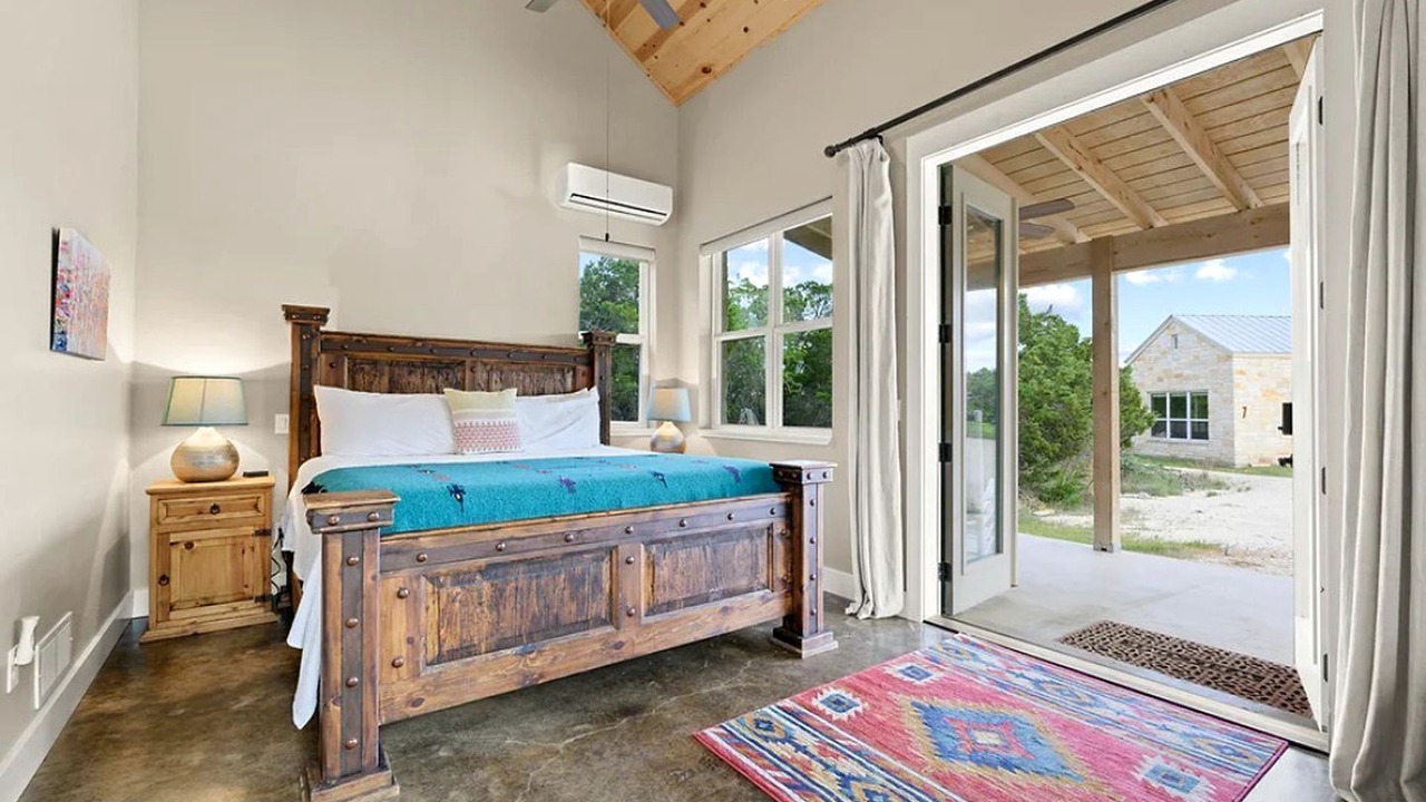 Photo of Bedroom in Dripping Springs