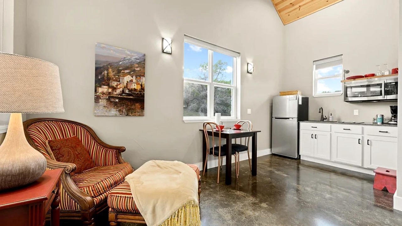 Photo of Livingroom in Dripping Springs