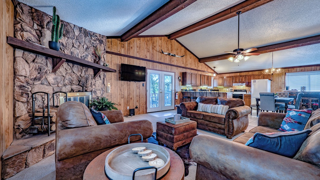Photo of Livingroom in Ruidoso Downs