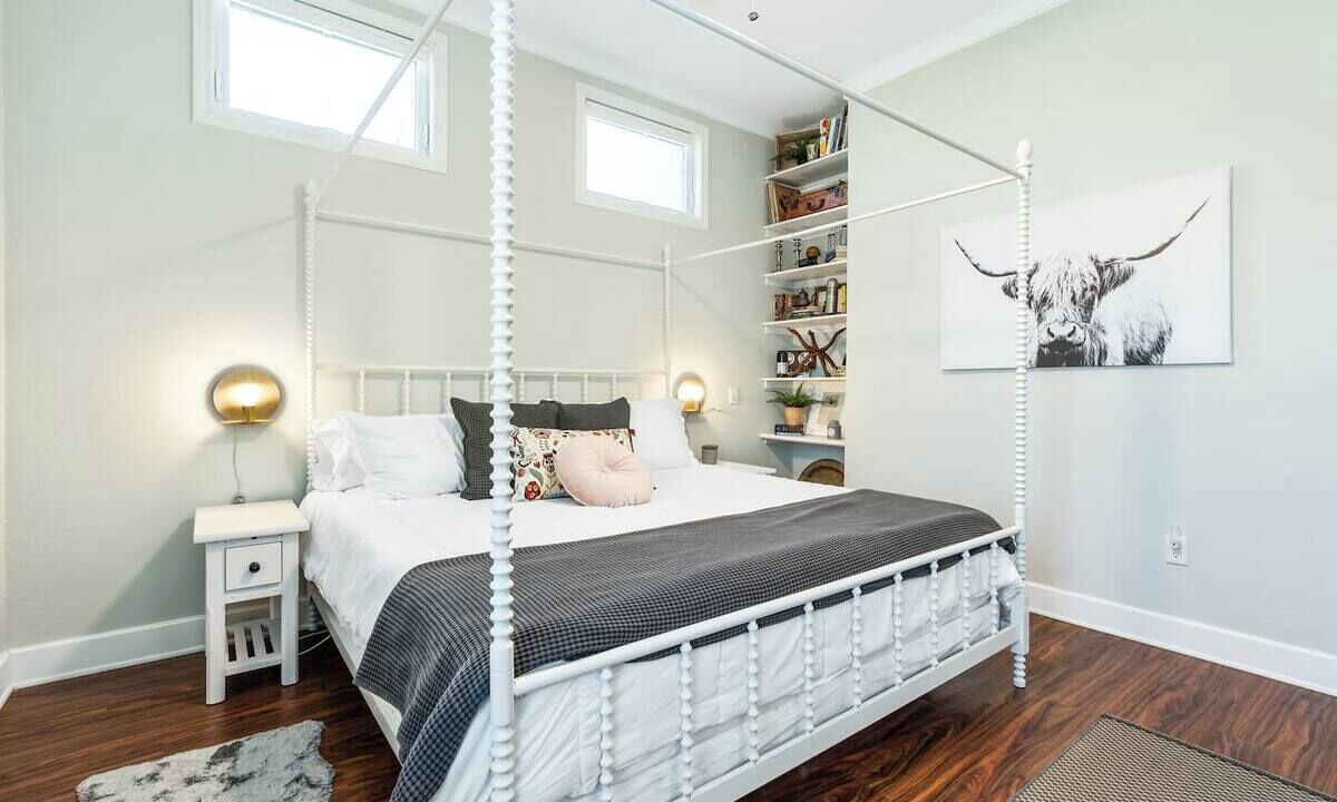 Photo of Bedroom in East Riverside