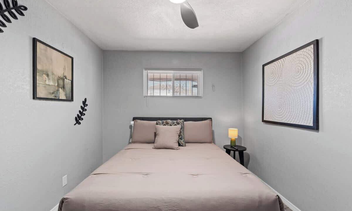 Photo of Bedroom in Biggs Field
