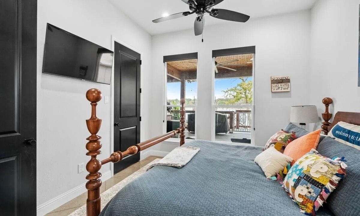 Photo of Bedroom in Carolyn Estates