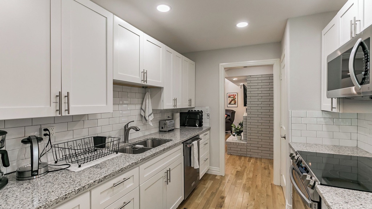 Photo of Kitchen in Far North Dallas