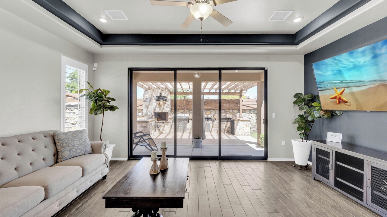 Photo of Livingroom in Biggs Field