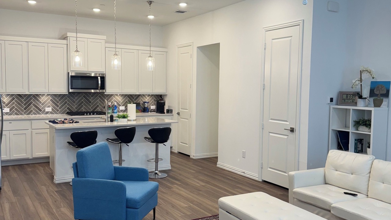 Photo of Livingroom in North Richland Hills