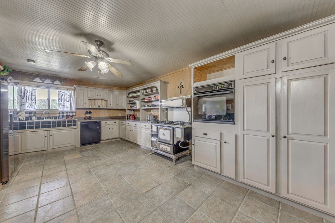 Photo of Kitchen in Glencoe