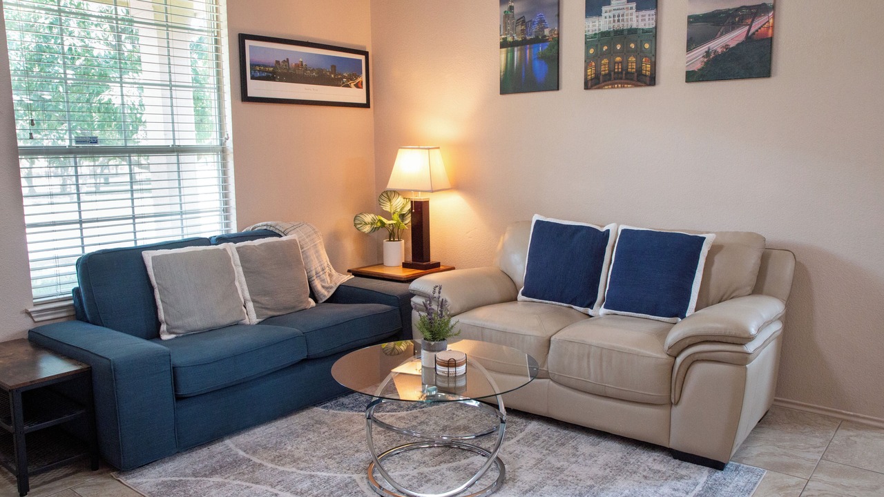 Photo of Livingroom in Pflugerville