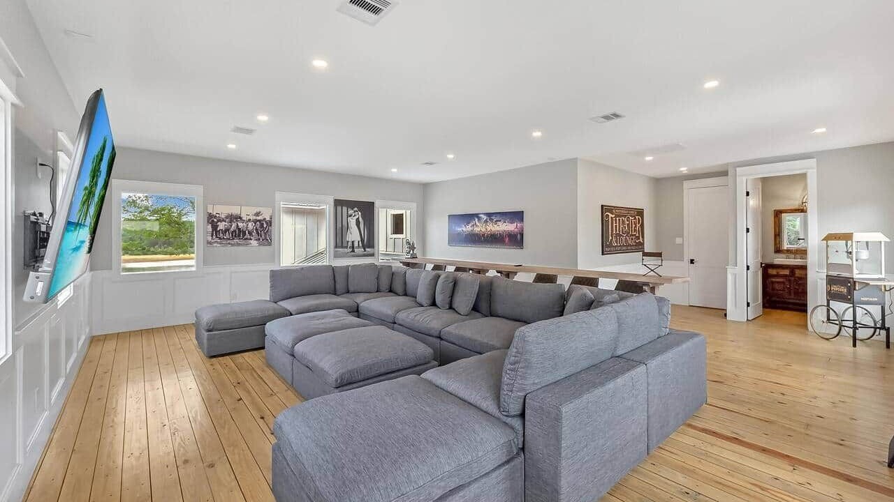 Photo of Livingroom in Grimes County