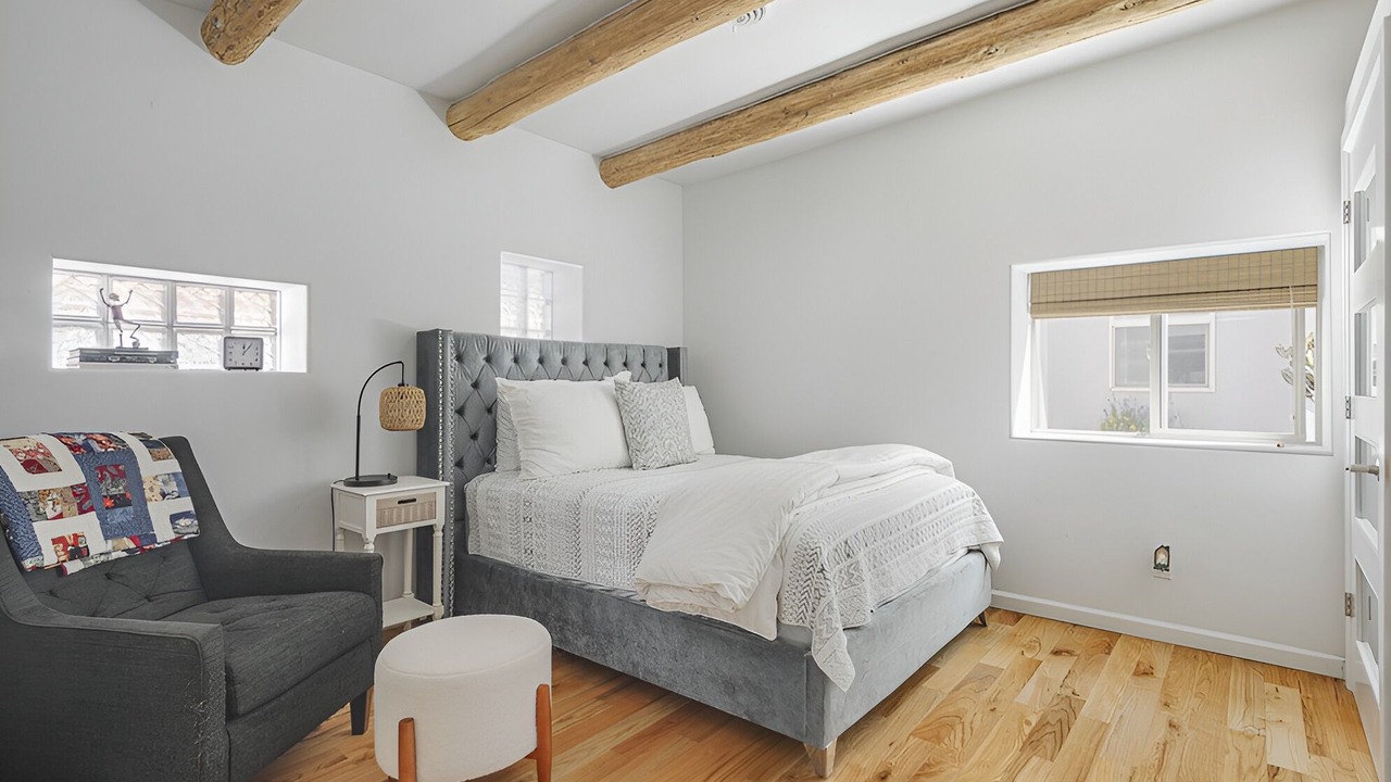 Photo of Bedroom in Alamedan Valley