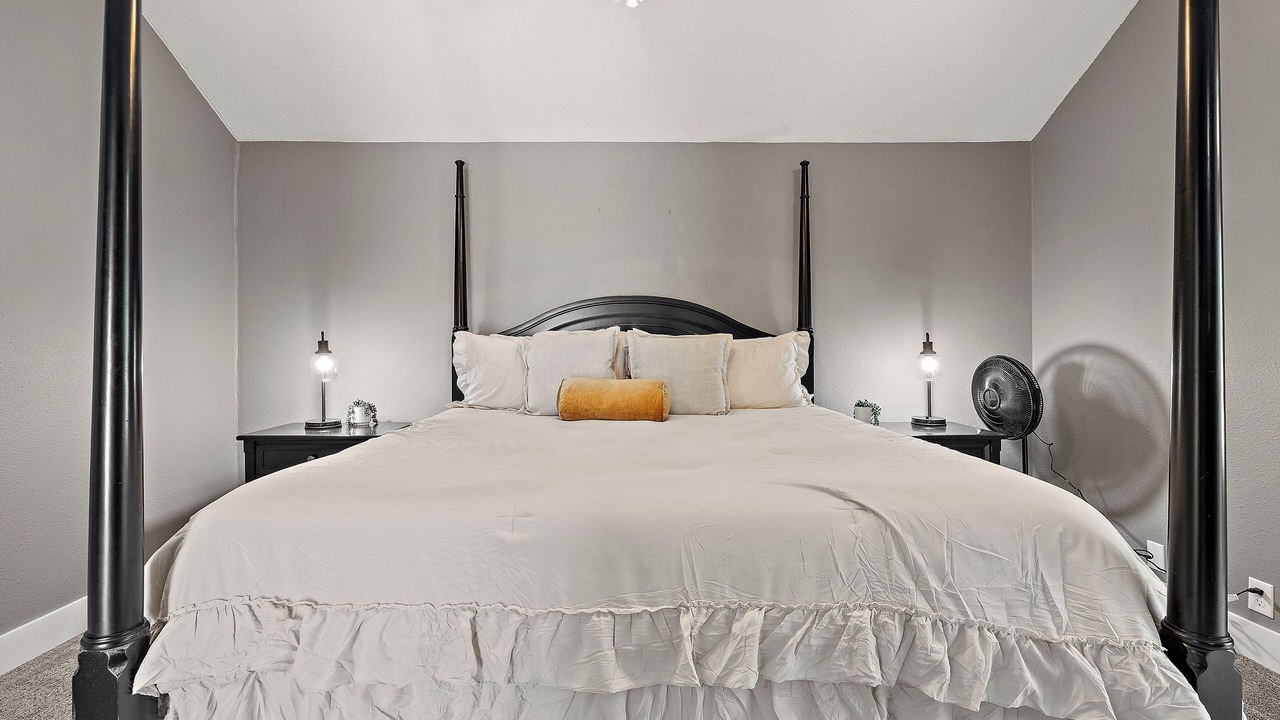 Photo of Bedroom in Nacogdoches