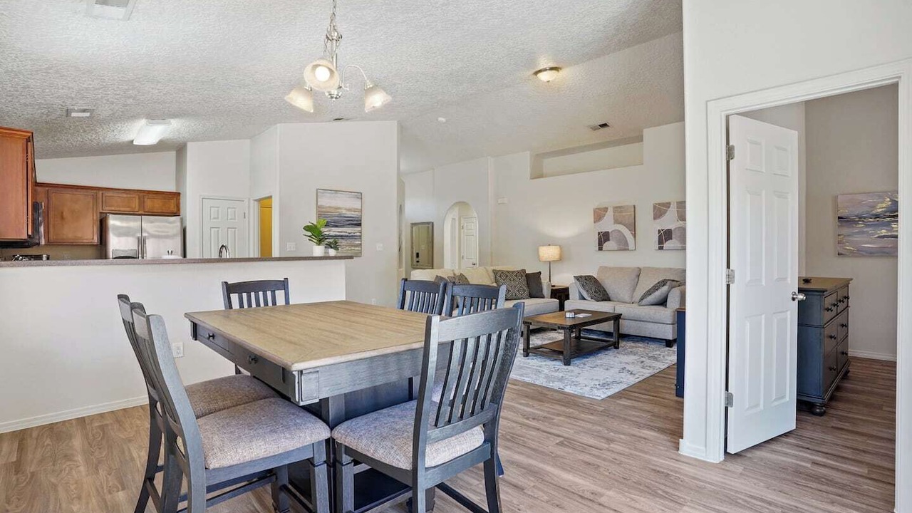Photo of Livingroom in Rio Rancho