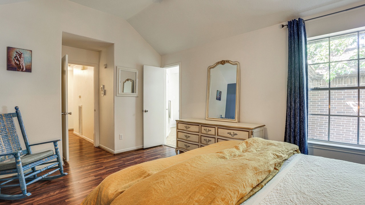 Photo of Bedroom in Panther Creek