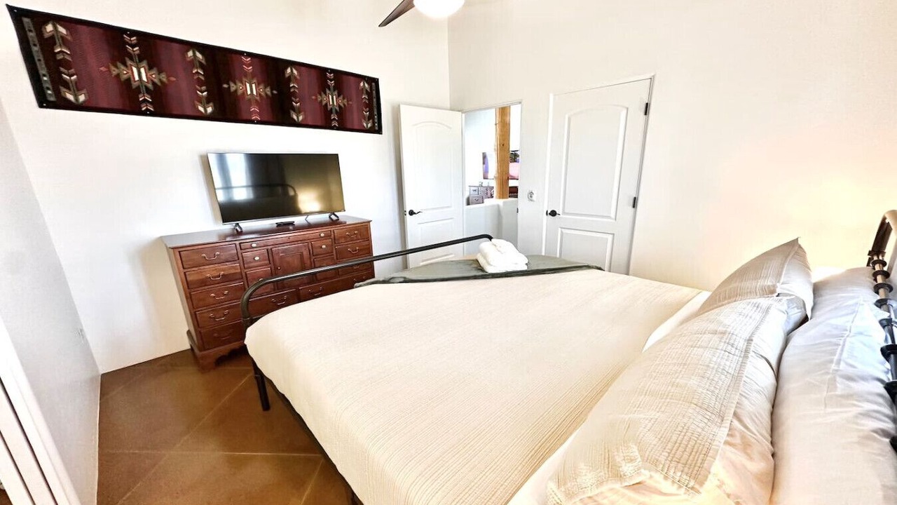 Photo of Bedroom in Elgin