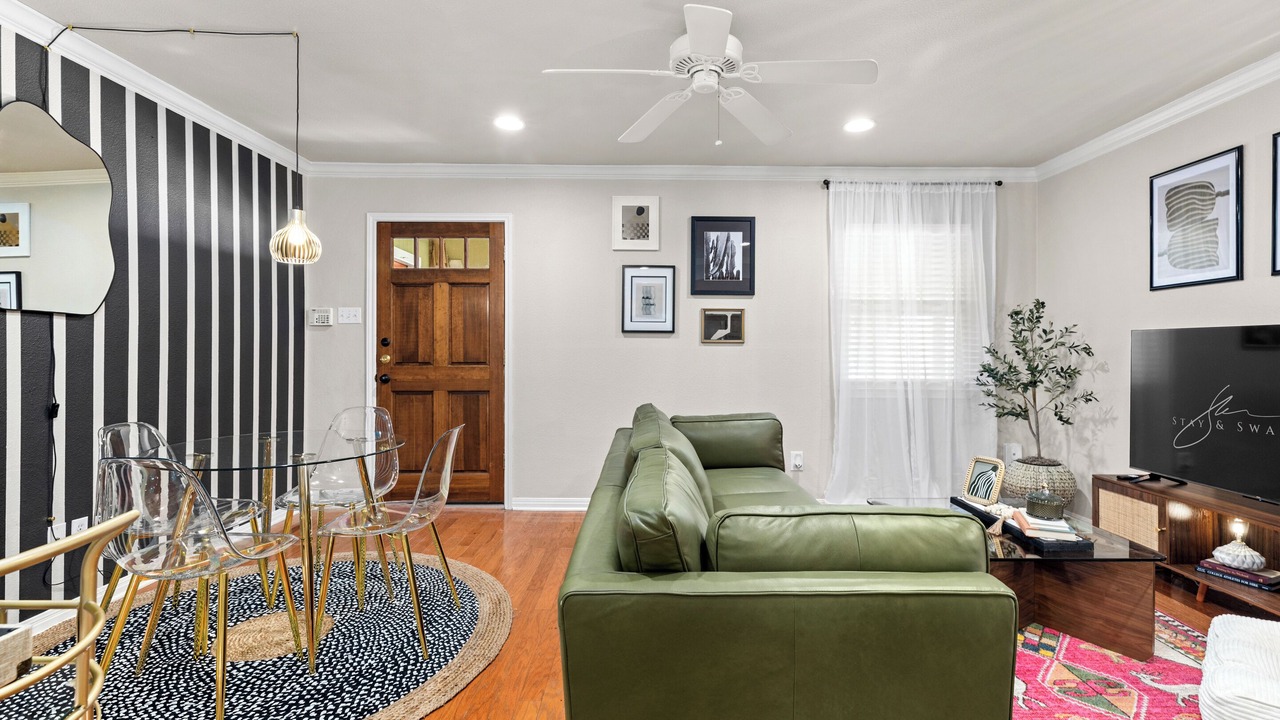 Photo of Livingroom in Travis Heights