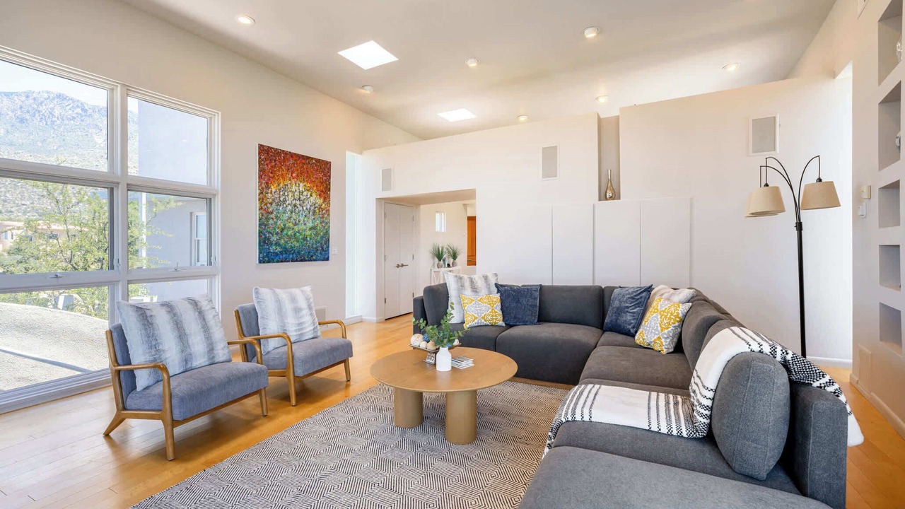 Photo of Livingroom in Sandia Heights South