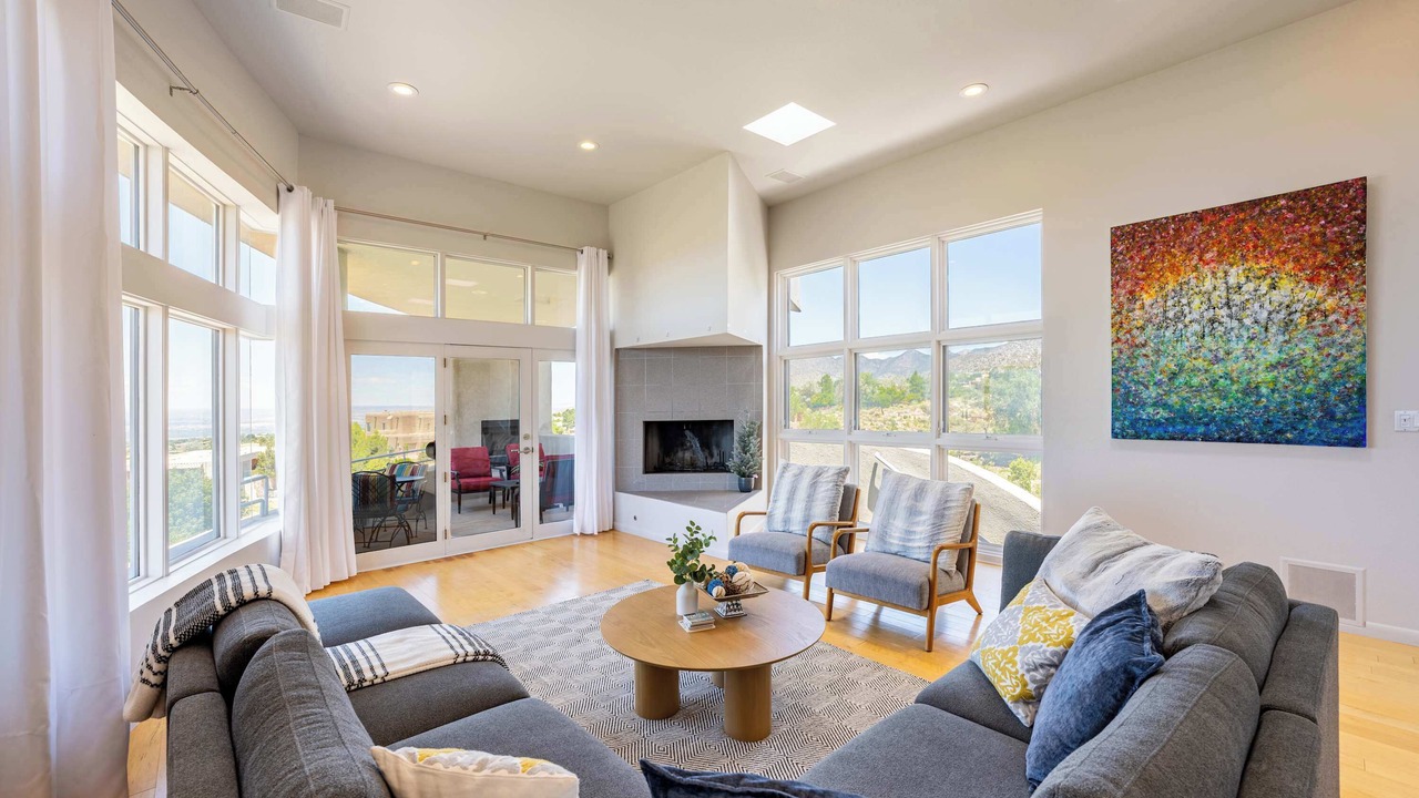 Photo of Livingroom in Sandia Heights South