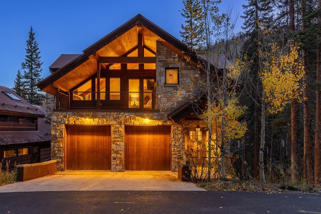 Photo of Outdoor in Mountain Village