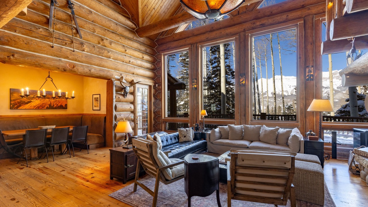 Photo of Livingroom in Mountain Village