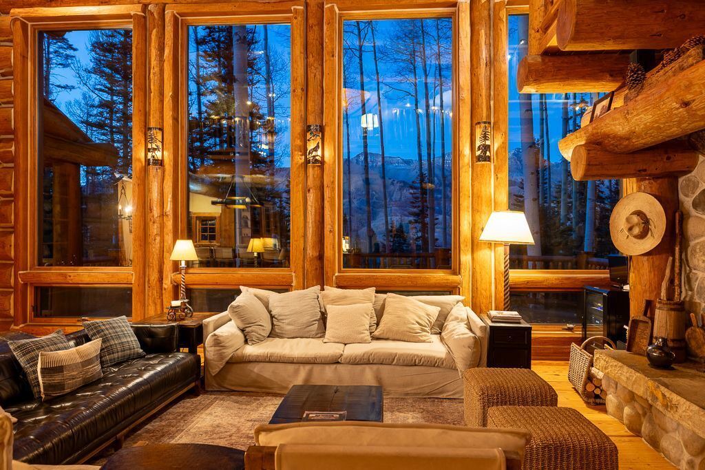 Photo of Livingroom in Mountain Village