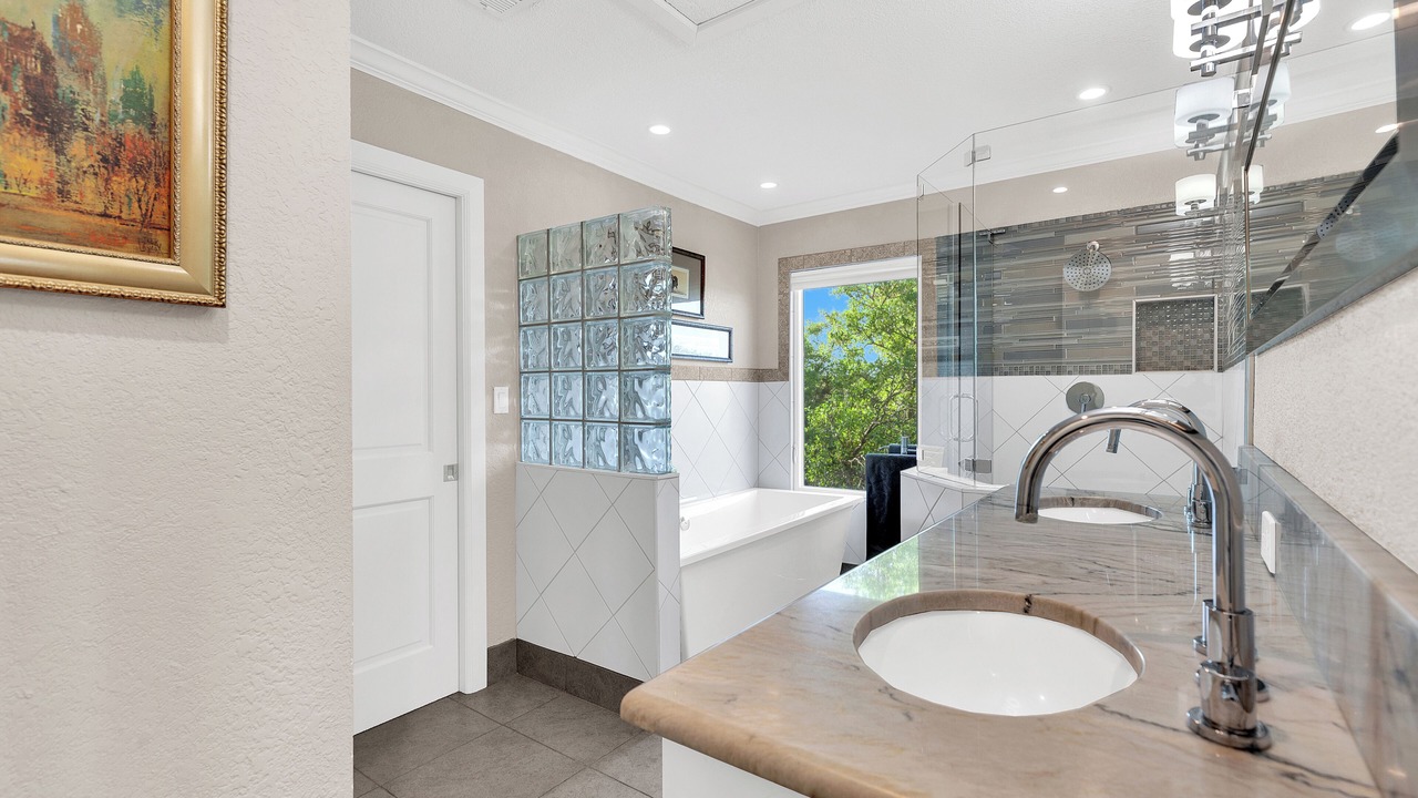 Photo of Bathroom in Spicewood