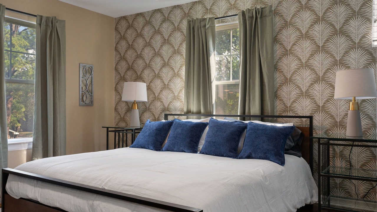 Photo of Bedroom in Old Enfield