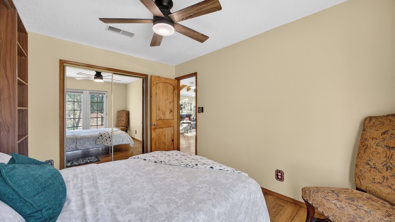Photo of Bedroom in Zuzax