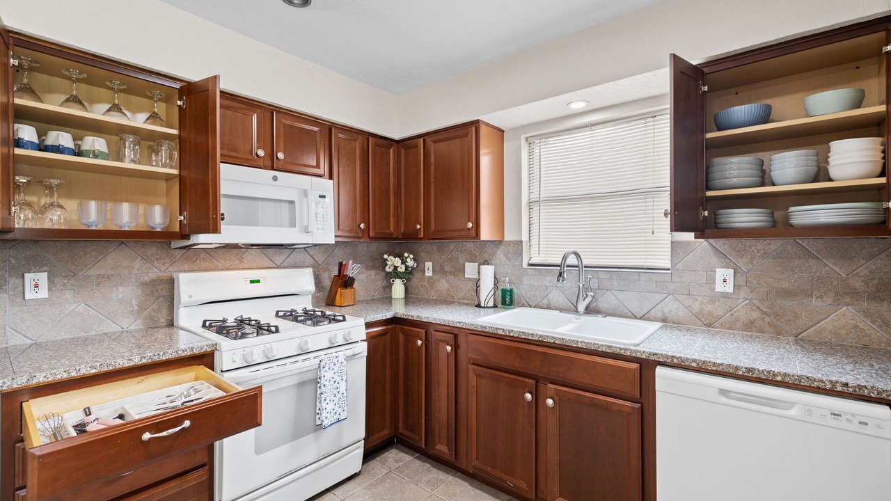 Photo of Kitchen in Stone Canyon