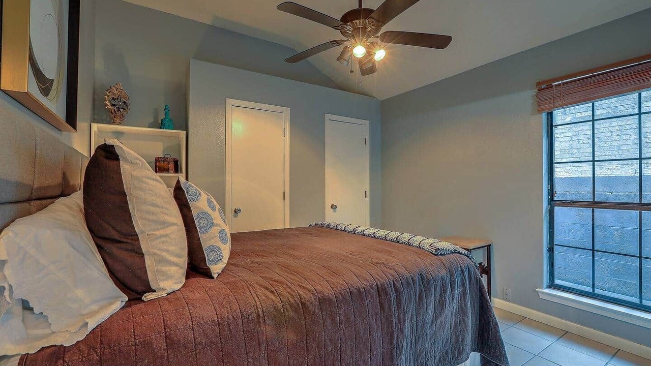 Photo of Bedroom in Alban Hills