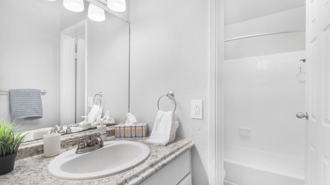 Photo of Bathroom in Haltom City