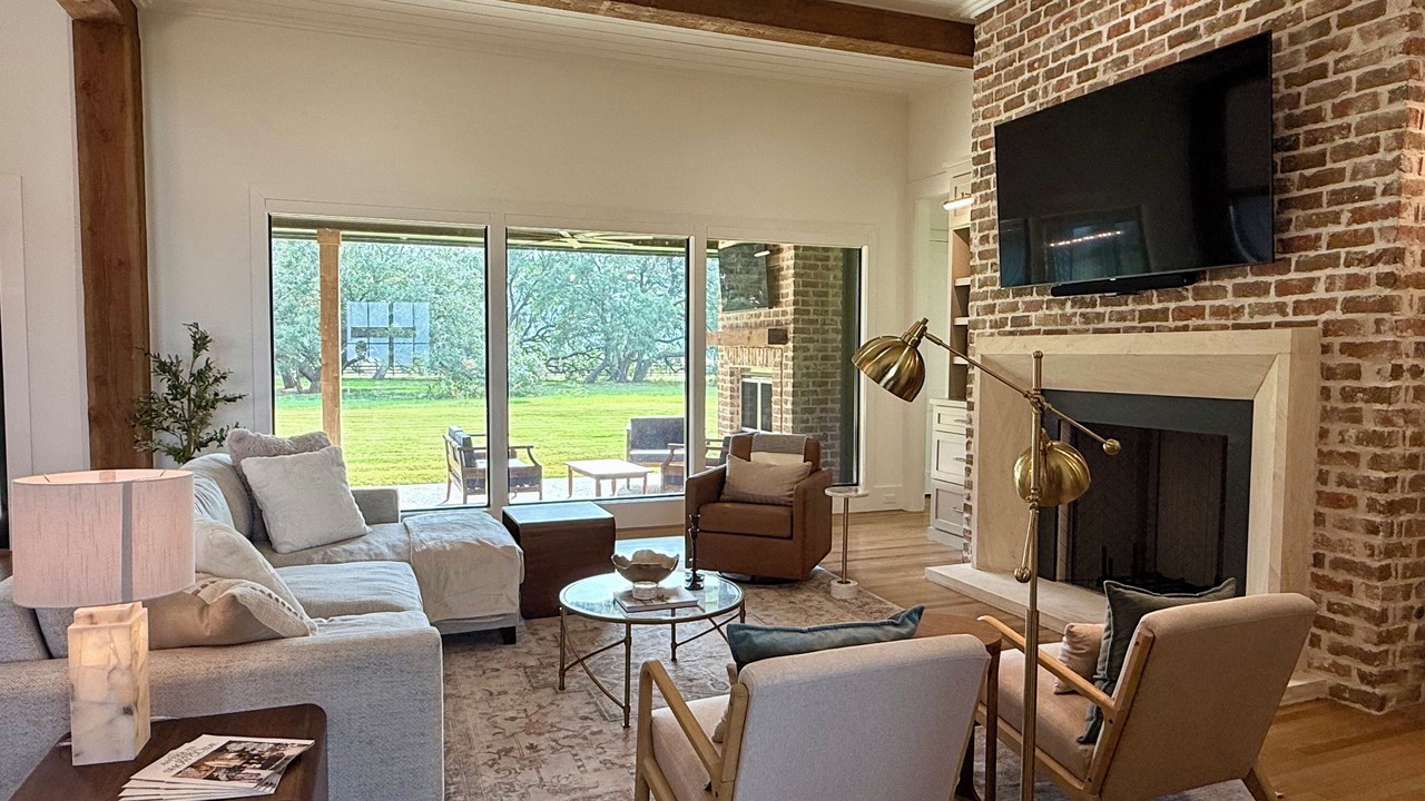 Photo of Livingroom in Round Top