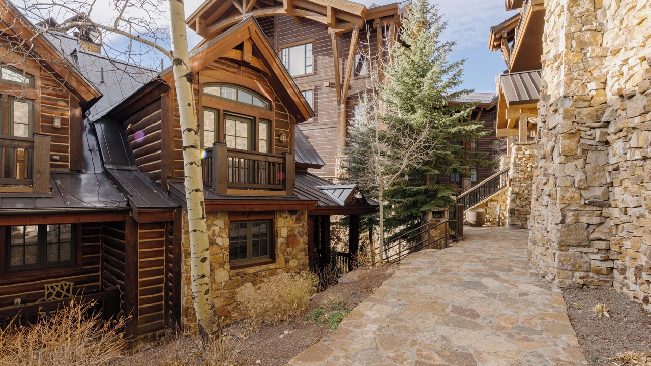 Photo of Outdoor in Mountain Village