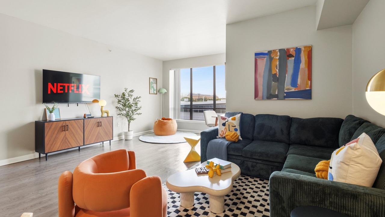 Photo of Livingroom in Far North Dallas