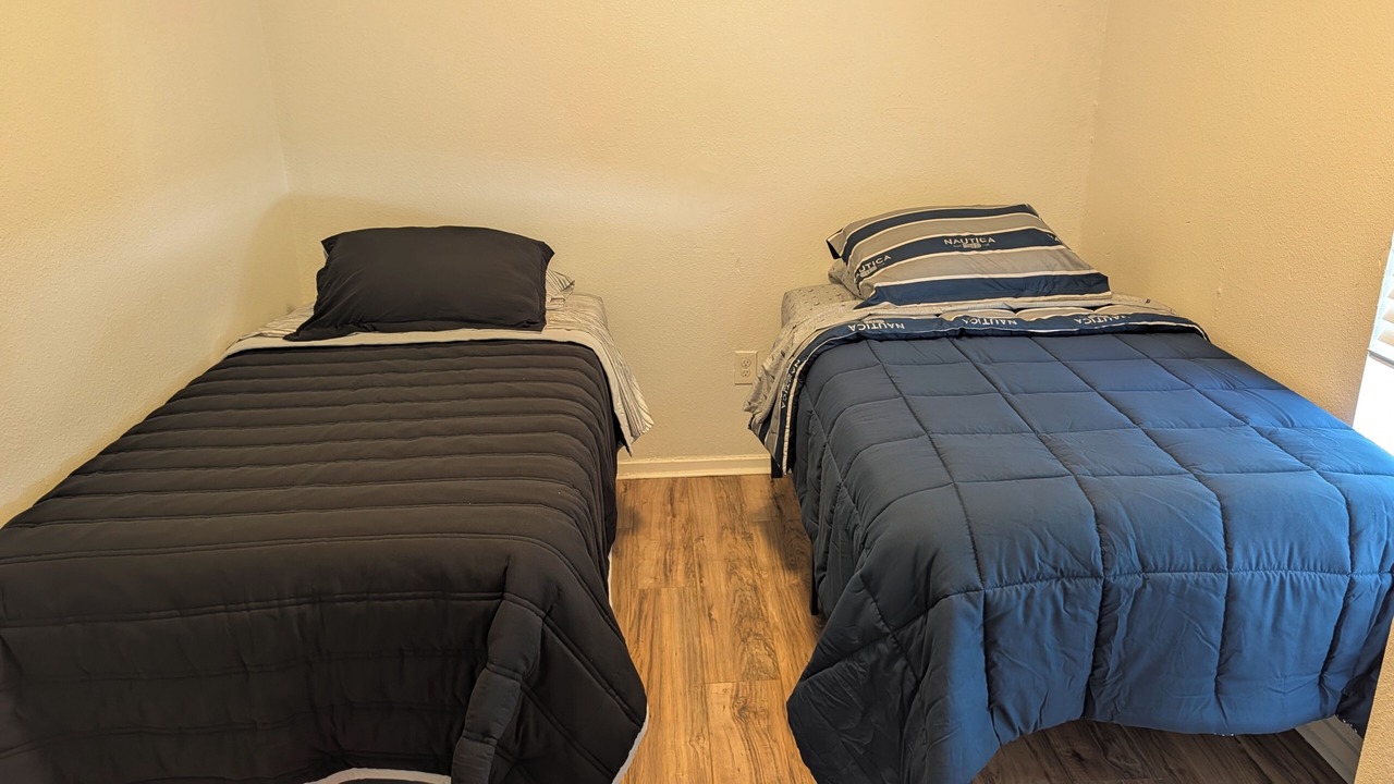 Photo of Bedroom in Northwest Los Angeles Heights