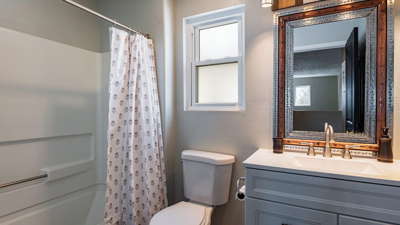 Photo of Bathroom in Vista Del Norte Alliance
