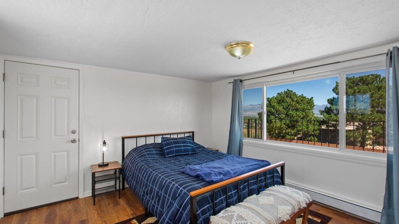 Photo of Bedroom in West Bluff