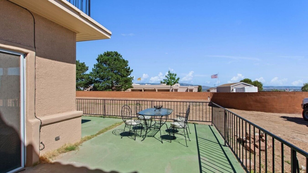 Photo of Outdoor in West Bluff