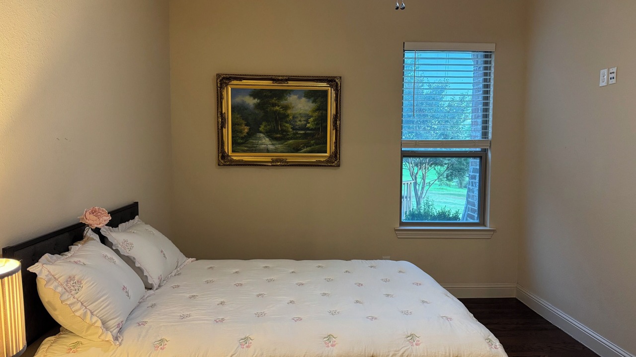 Photo of Bedroom in Frisco