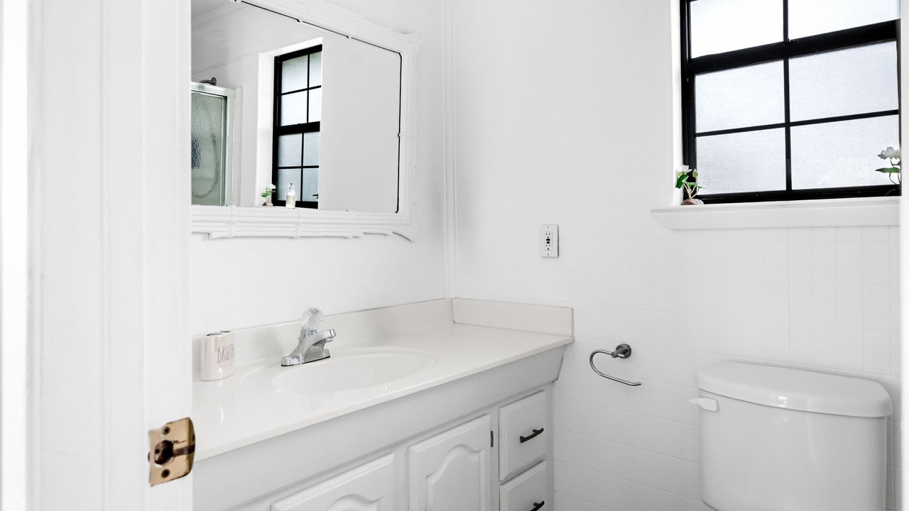 Photo of Bathroom in Brushy Creek