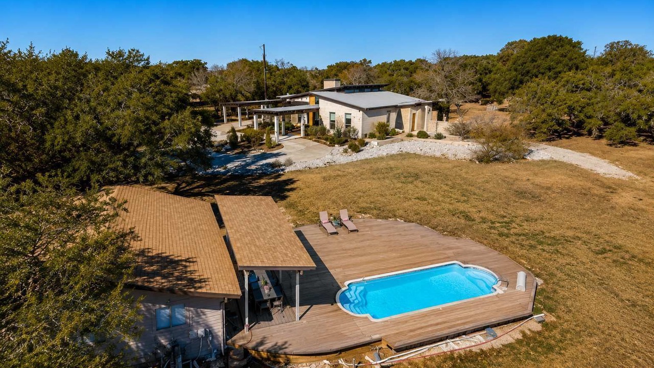 Photo of Outdoor in Brushy Creek