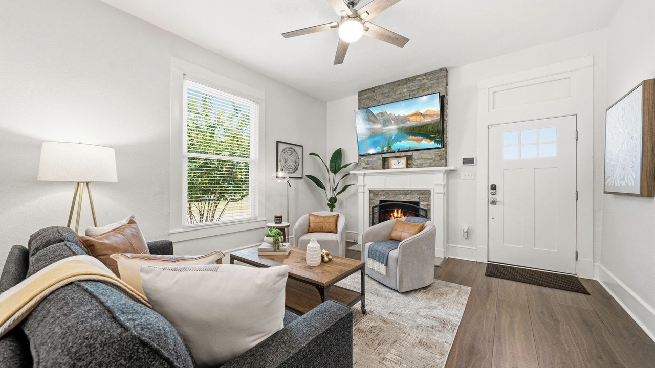 Photo of Livingroom in Brookview