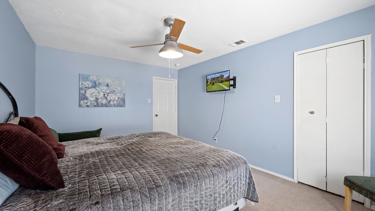 Photo of Bedroom in Elmo