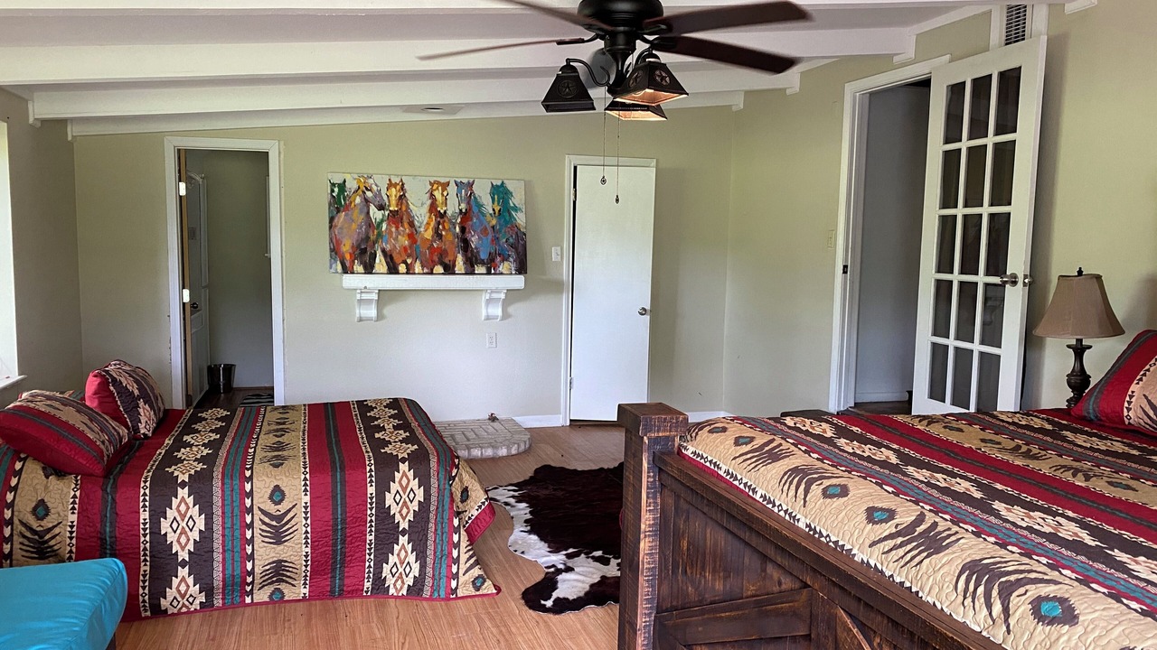 Photo of Bedroom in Plantersville