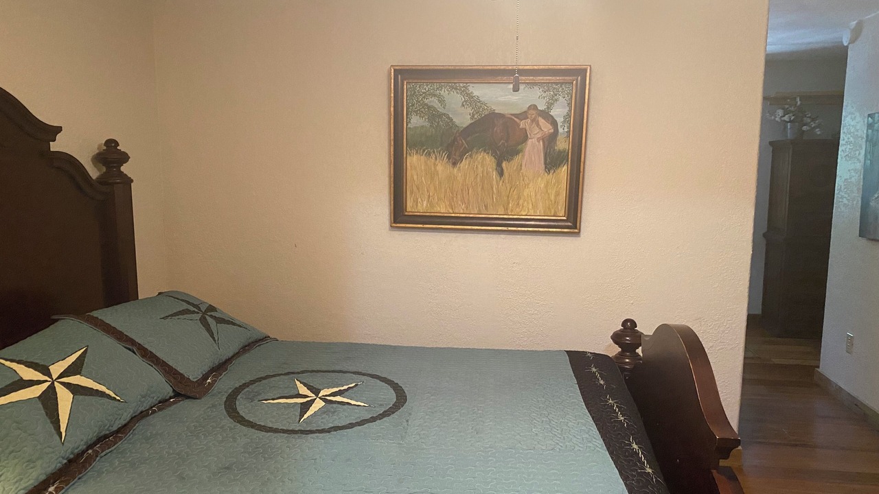 Photo of Bedroom in Plantersville