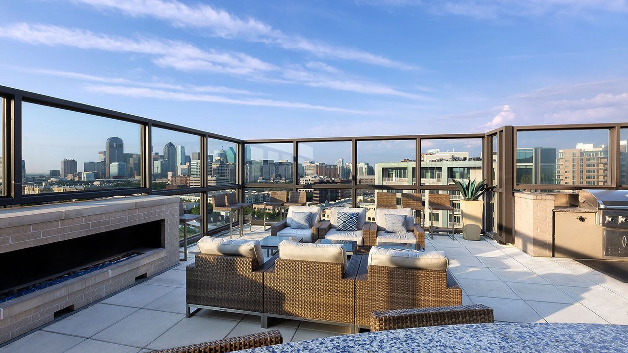 Photo of Outdoor in Uptown