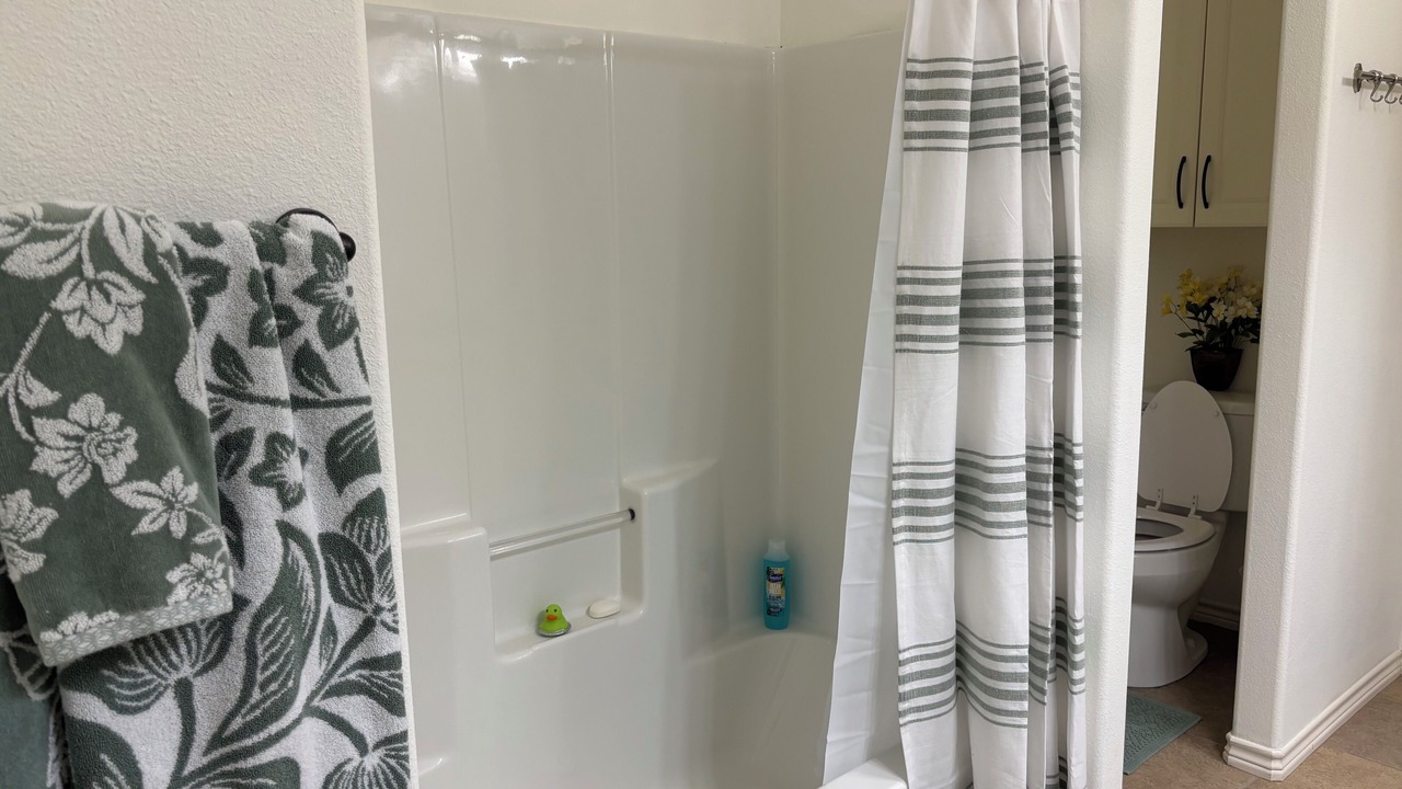 Photo of Bathroom in Harvey Hillsides