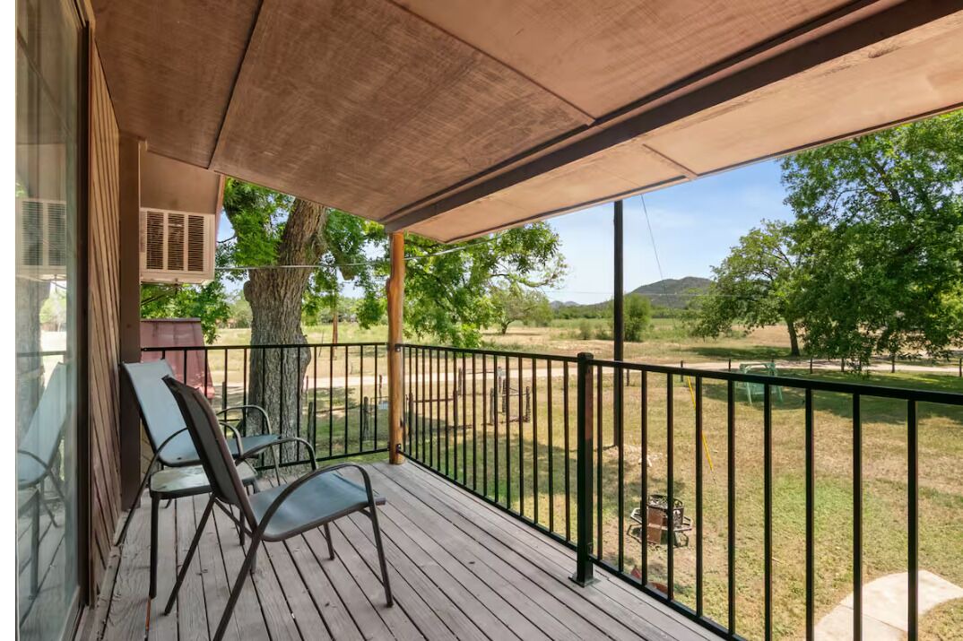 Photo of Patio Balcony in Rio Frio