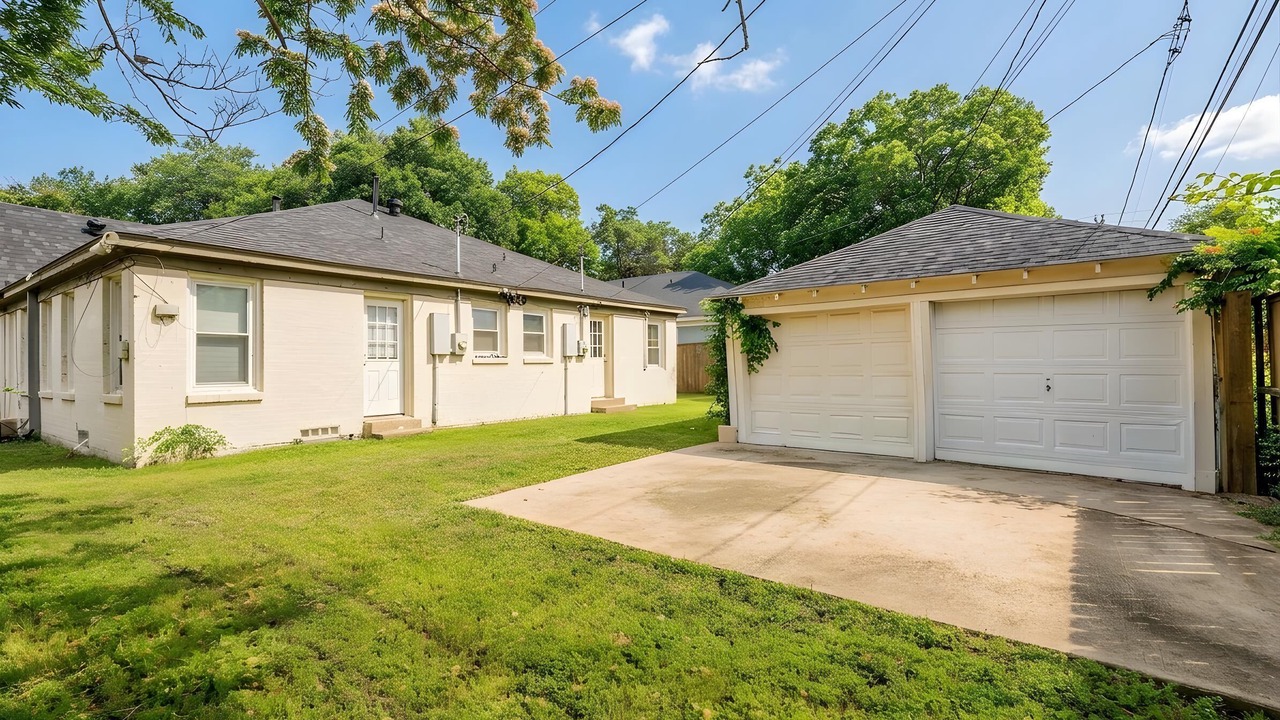 Photo of Outdoor in Knox - Henderson