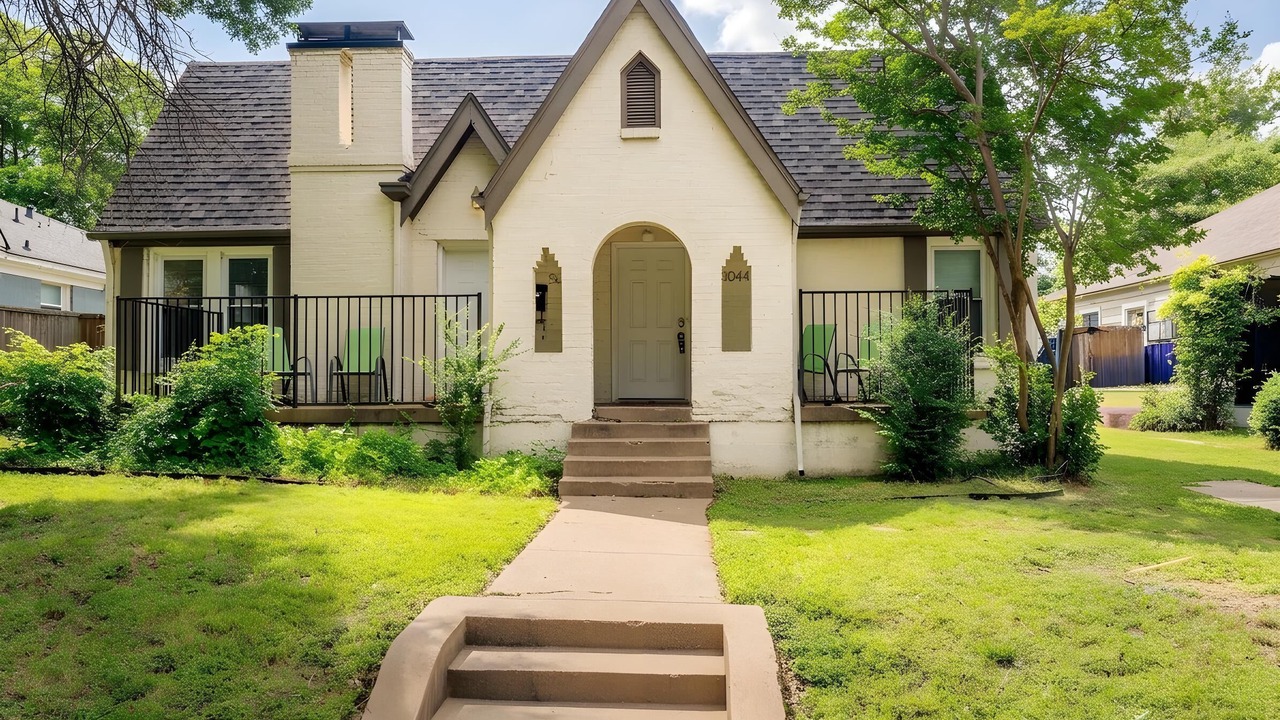 Photo of Outdoor in Knox - Henderson