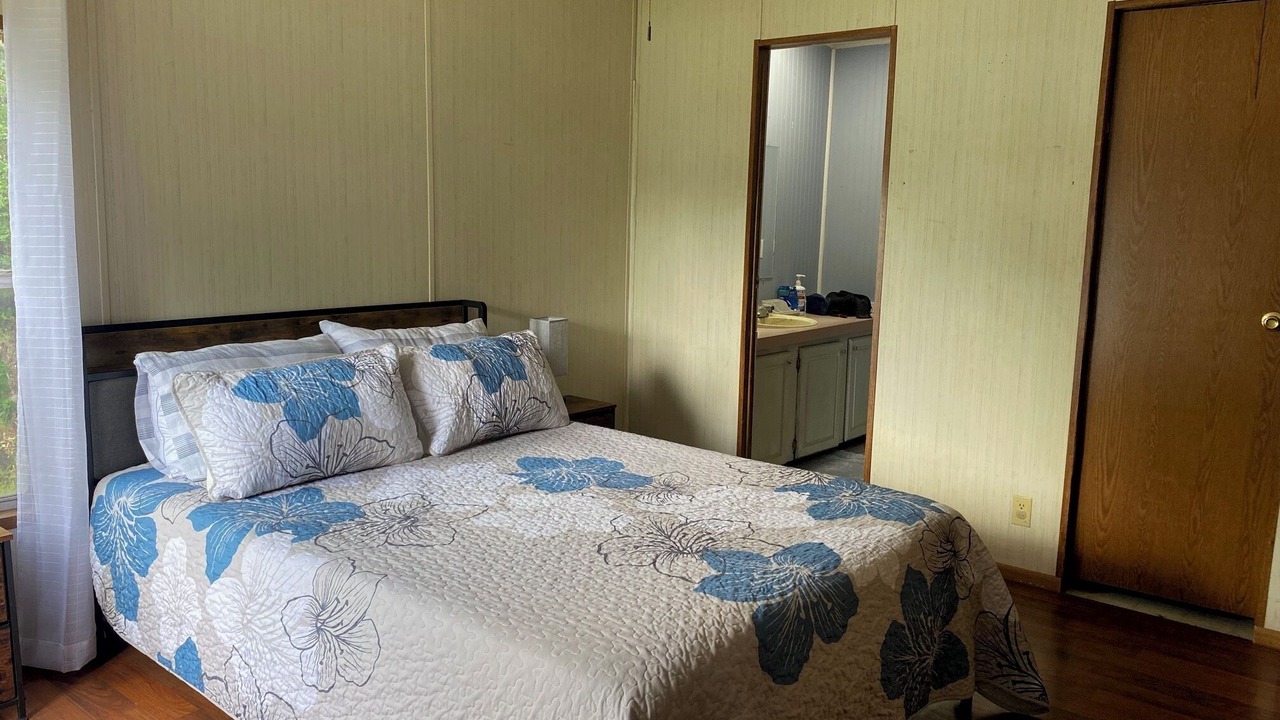 Photo of Bedroom in Gordon