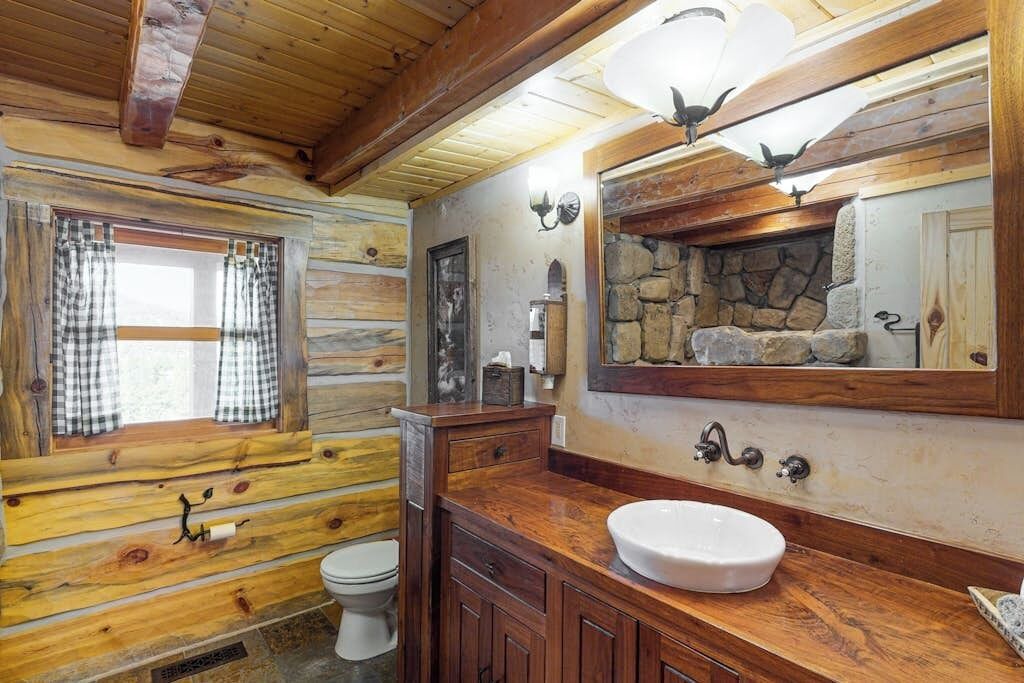 Photo of Bathroom in Pagosa Meadows IV